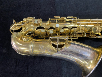 Photo Original Gold Plated Conn Chu Alto Sax with Unique Portrait Engraving - Serial # 155420